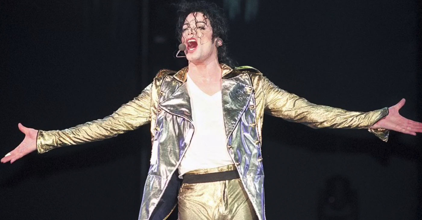 Fans online reacted with the hashtag #MichaelJacksonWasFramed as news of the latest dismissal against Jackson’s accusers spread. (Photo: {{subst:image license|1=File:Michael Jackson performing ¨Stranger In Moscow