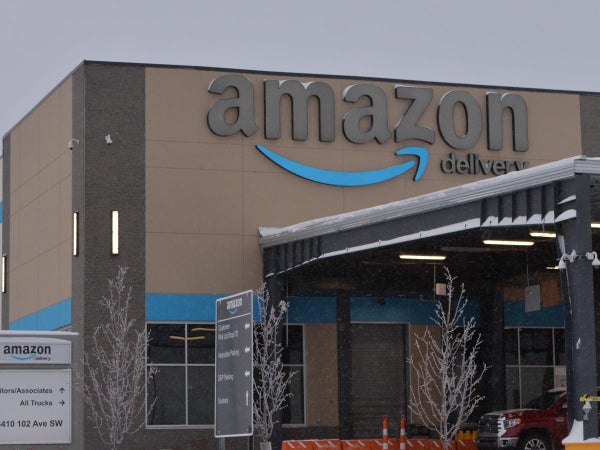 Two Alabama Amazon Workers Died Hours Apart After Denied Sick-Leave, Works Speak Out