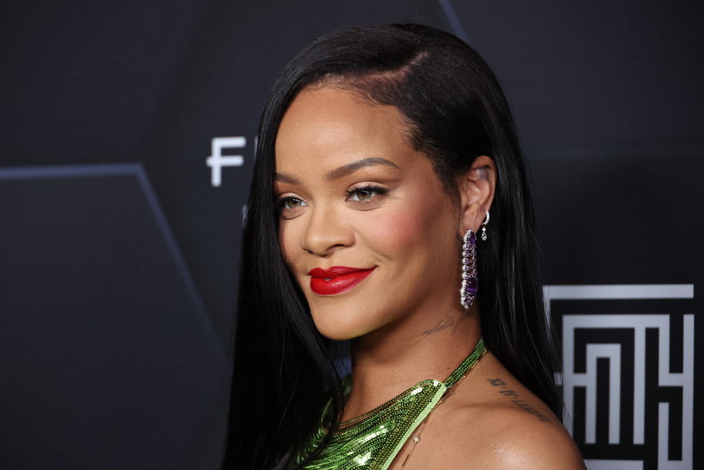 Rihanna Celebrates Her Beauty Brands Fenty Beauty And Fenty Skin