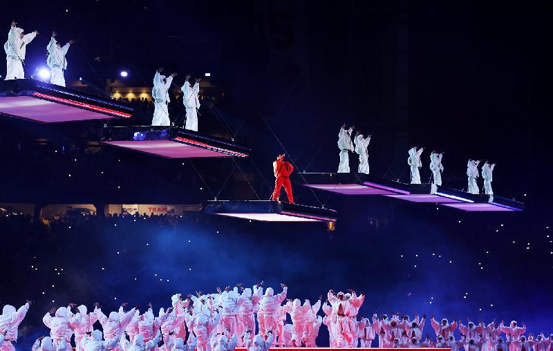 Rihanna Super Bowl (Ezra Shaw-Getty Images)