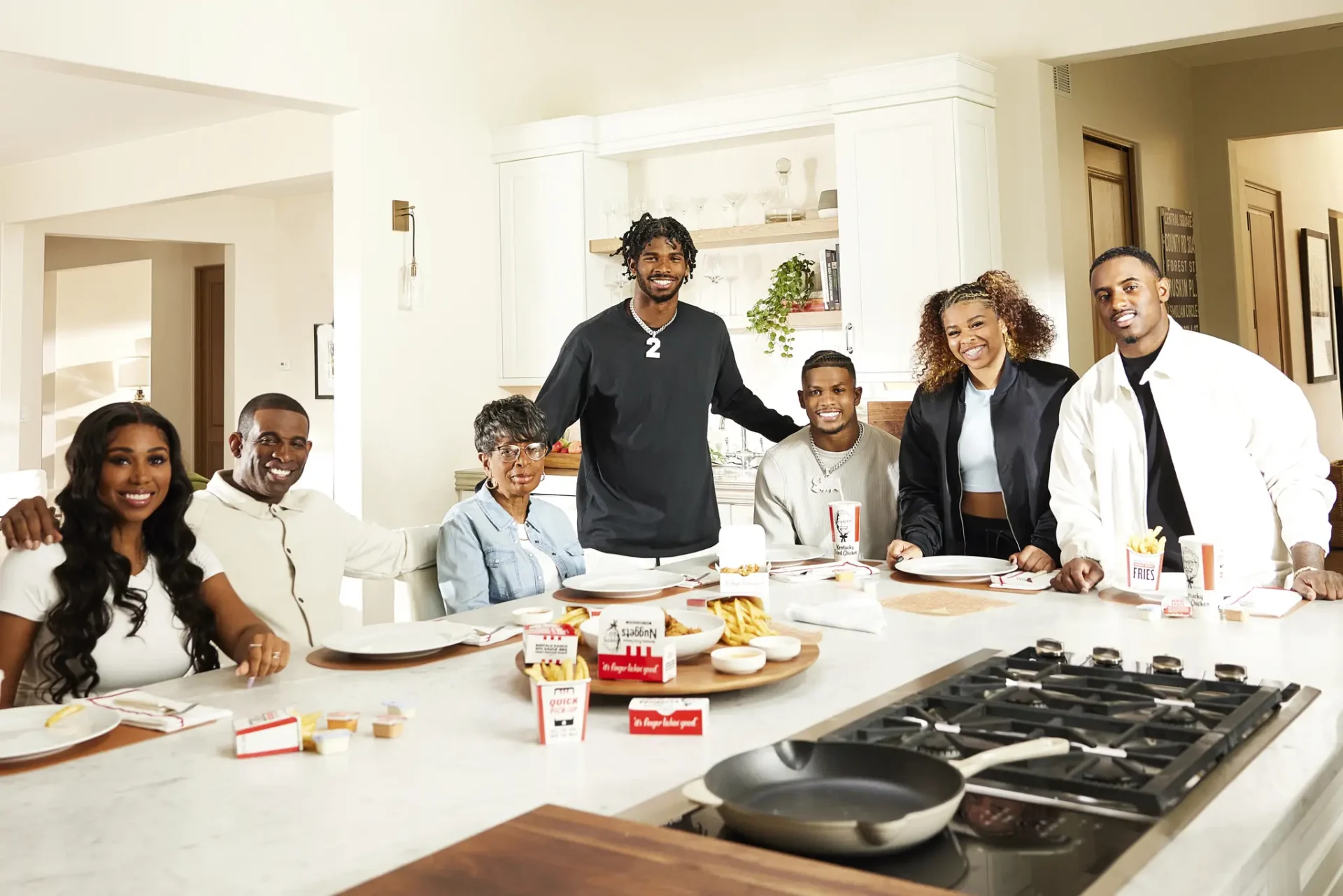 Deion Sanders appears with his five children – Deiondra, Deion Jr., Shilo, Shedeur and Shelomi and Connie Sanders