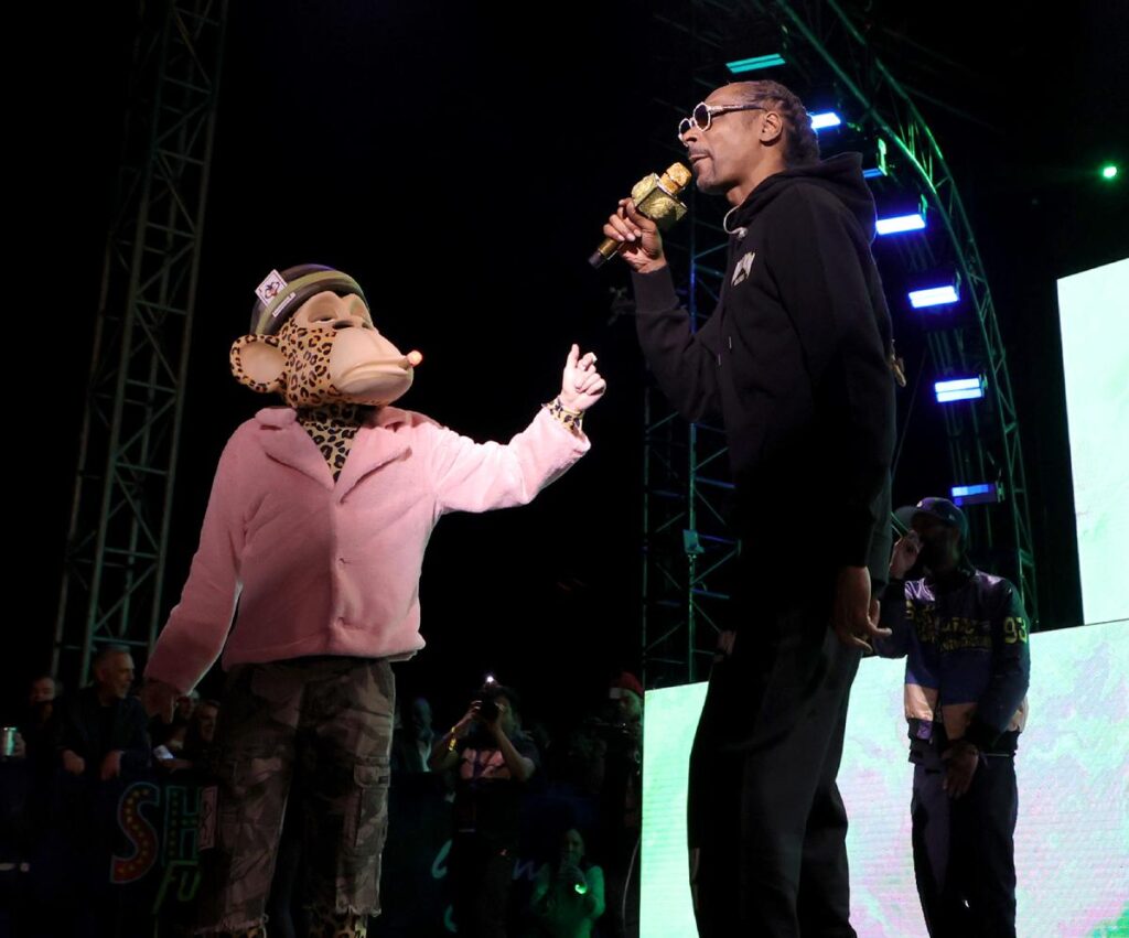 Snoop Dogg & ape character (Getty)