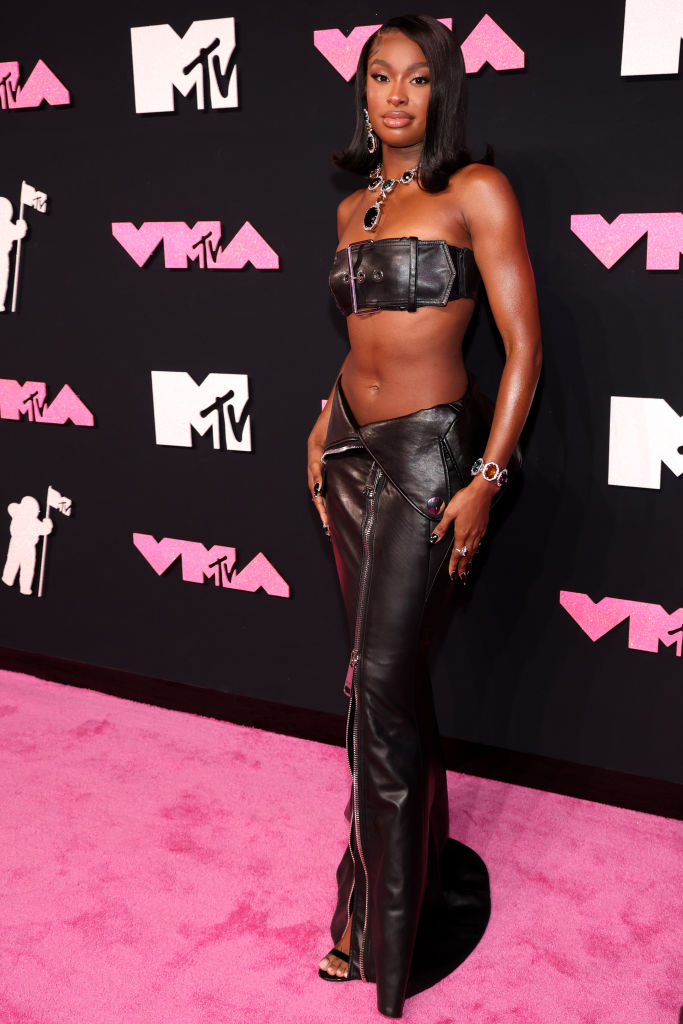 What Your Favorite Celebs Wore to the MTV VMA Awards