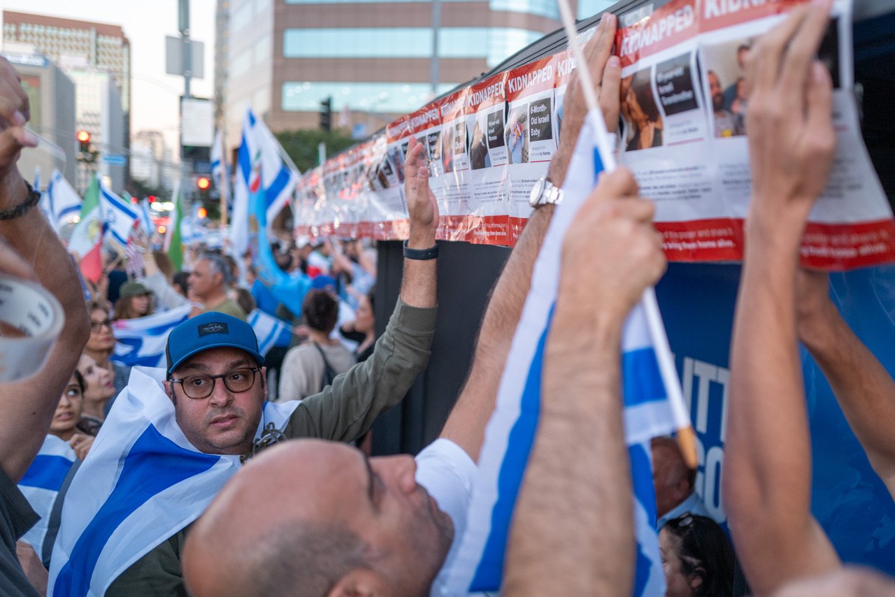 Supporters of Israel demonstrate in front of the Wilshire Federal Building in Los Angeles, California on October 15, 2023. In the terrorist attack of October 7, Hamas took hostages. While over 1,400 people were killed, The exact number of hostages is unknown, though they include children, elderly, and foreign nationals, including Americans. (Maxim Elramsisy | California Black Media)