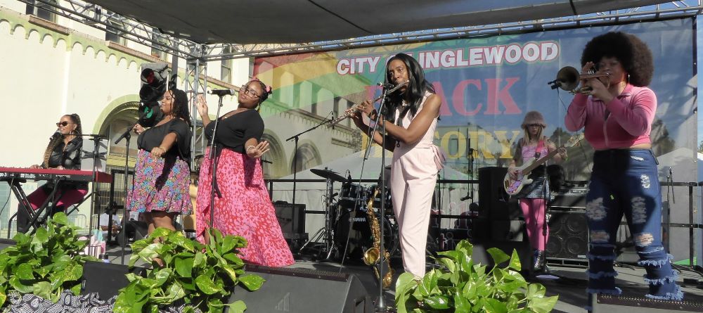 Jazz in Pink: Photo Credit, Ricky Richardson