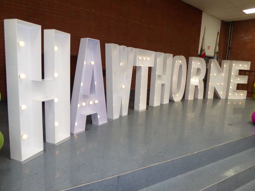 Hawthorne signage: Photo Credit, Ricky Richardson