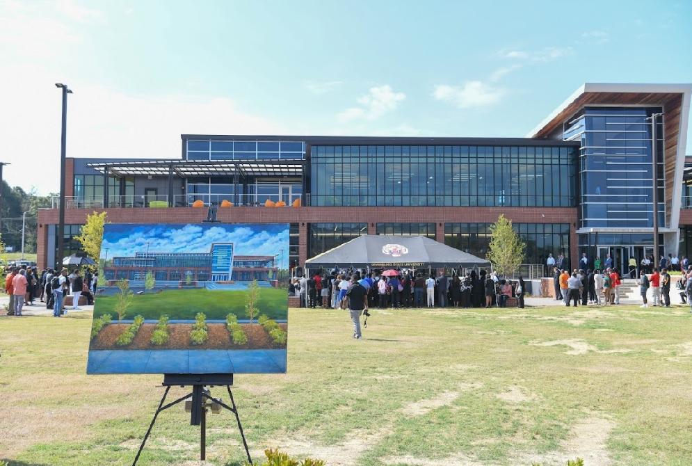 Grambling State celebrates a milestone with new Digital Library  /// Grambling State Digital Library and Learning Commons - via Grambling State