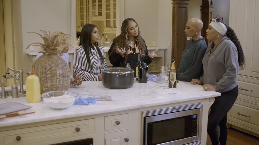 We TV’s ‘For Real Fridays,’ continues with the highly anticipated, all-new reality series, The Braxtons premiering on Friday, August 9th at 9:30pm ET/PT