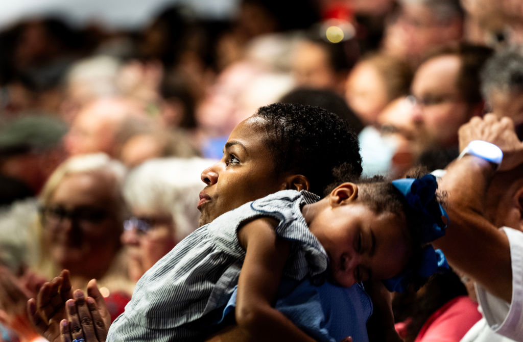 MADISON, WISCONSIN: Wisconsin voters listen to U.S. Senator Ta